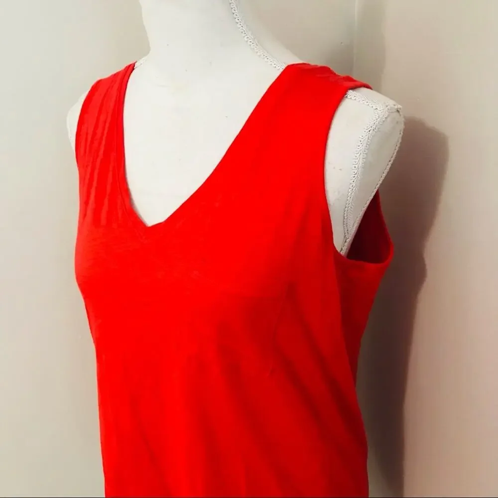 Max Studio Tank - Picture 2 of 4